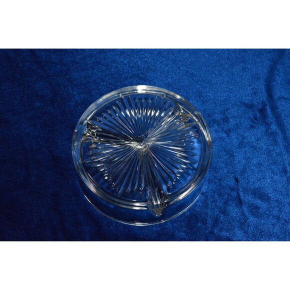 Vintage Aluminum Condiment Server With Divded Clear Glass Insert Leaves Dining - Picture 4 of 8